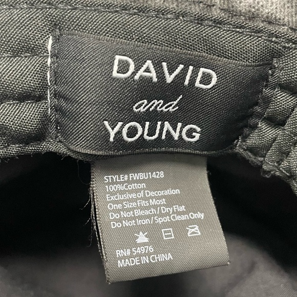 David and Young embroidered butterfly bucket hat with & vintage rhinestone pin - Picture 15 of 15